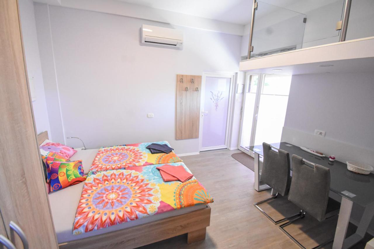 Pobegi Apartmaji Sobe Zvezda מראה חיצוני תמונה