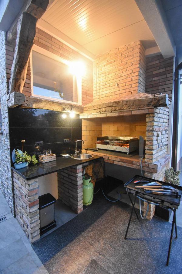 Pobegi Apartmaji Sobe Zvezda מראה חיצוני תמונה