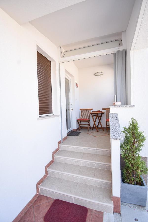 Pobegi Apartmaji Sobe Zvezda מראה חיצוני תמונה
